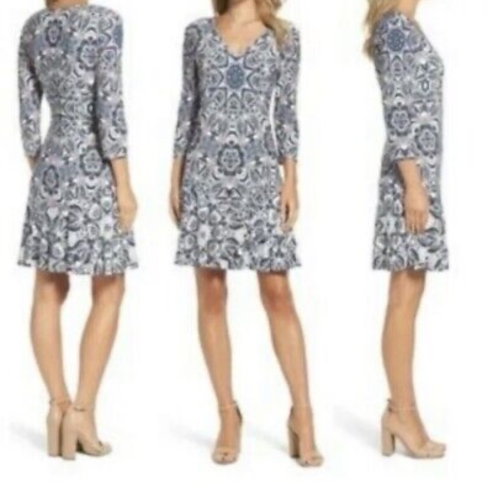 Eliza J Paisley Print V-Neck A-Line Mini Dress petite 0‎